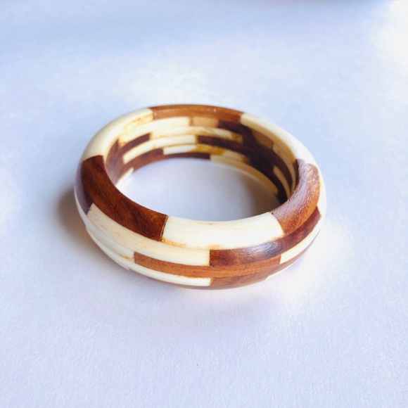 Stunning Bone and Wood Inlay Bangle Made in India Rustic Tribal Natural Mod Tiki - Picture 4 of 10